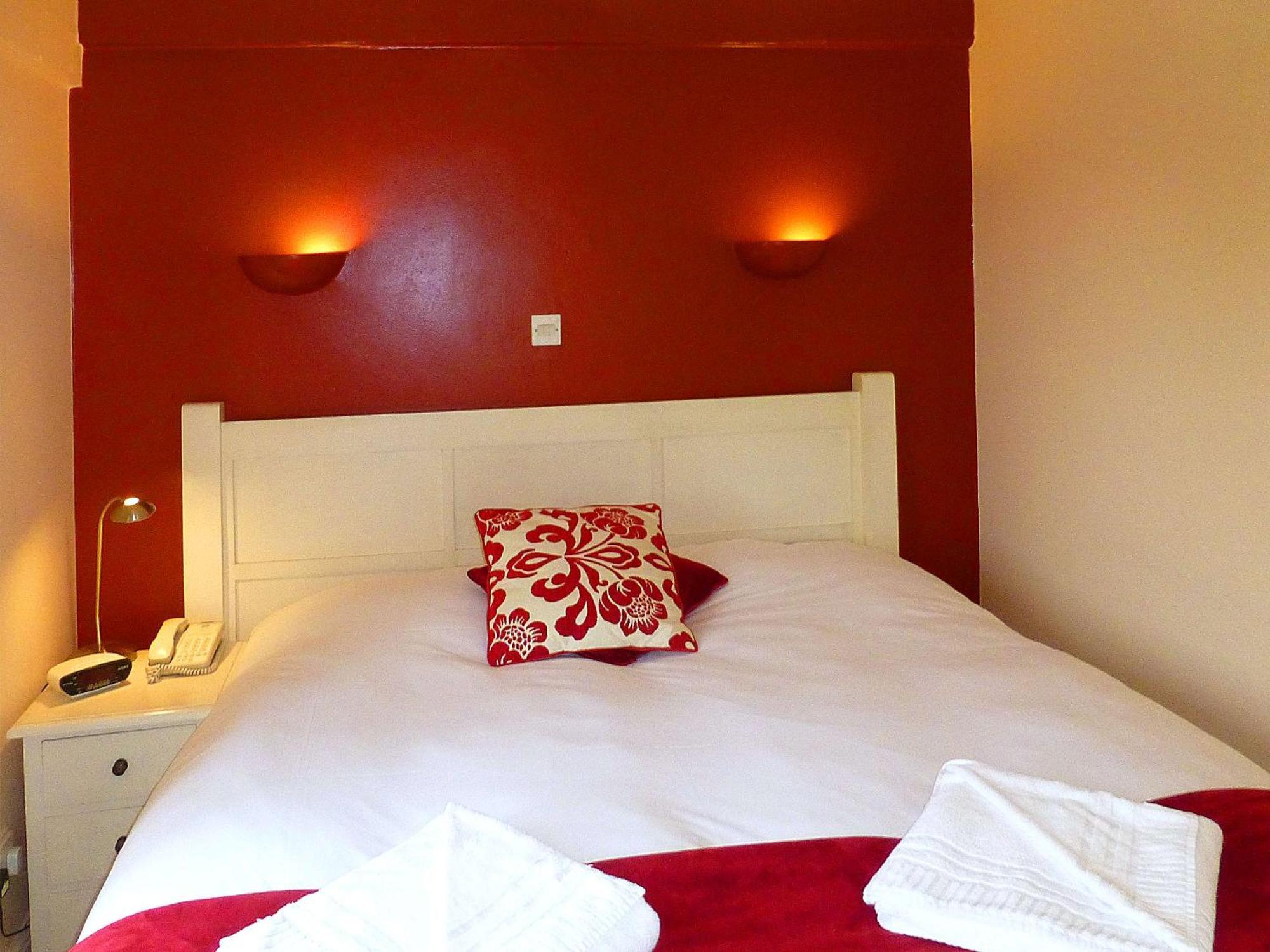 The Peacock Country Inn Chinnor Екстер'єр фото