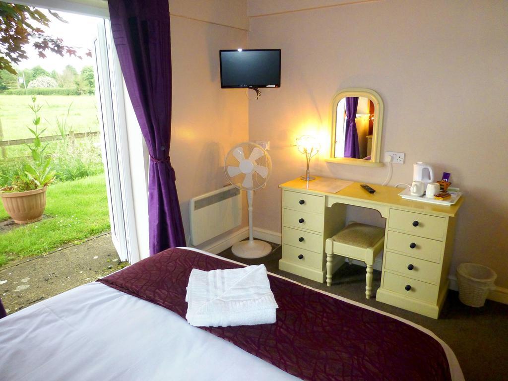 The Peacock Country Inn Chinnor Екстер'єр фото