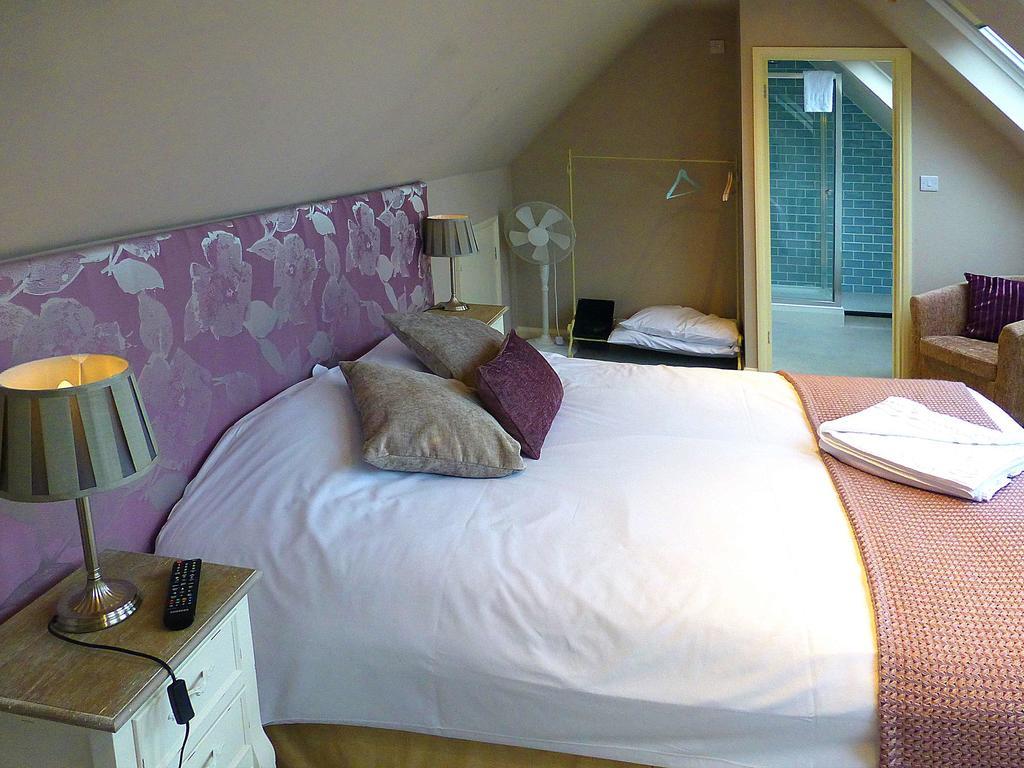 The Peacock Country Inn Chinnor Екстер'єр фото
