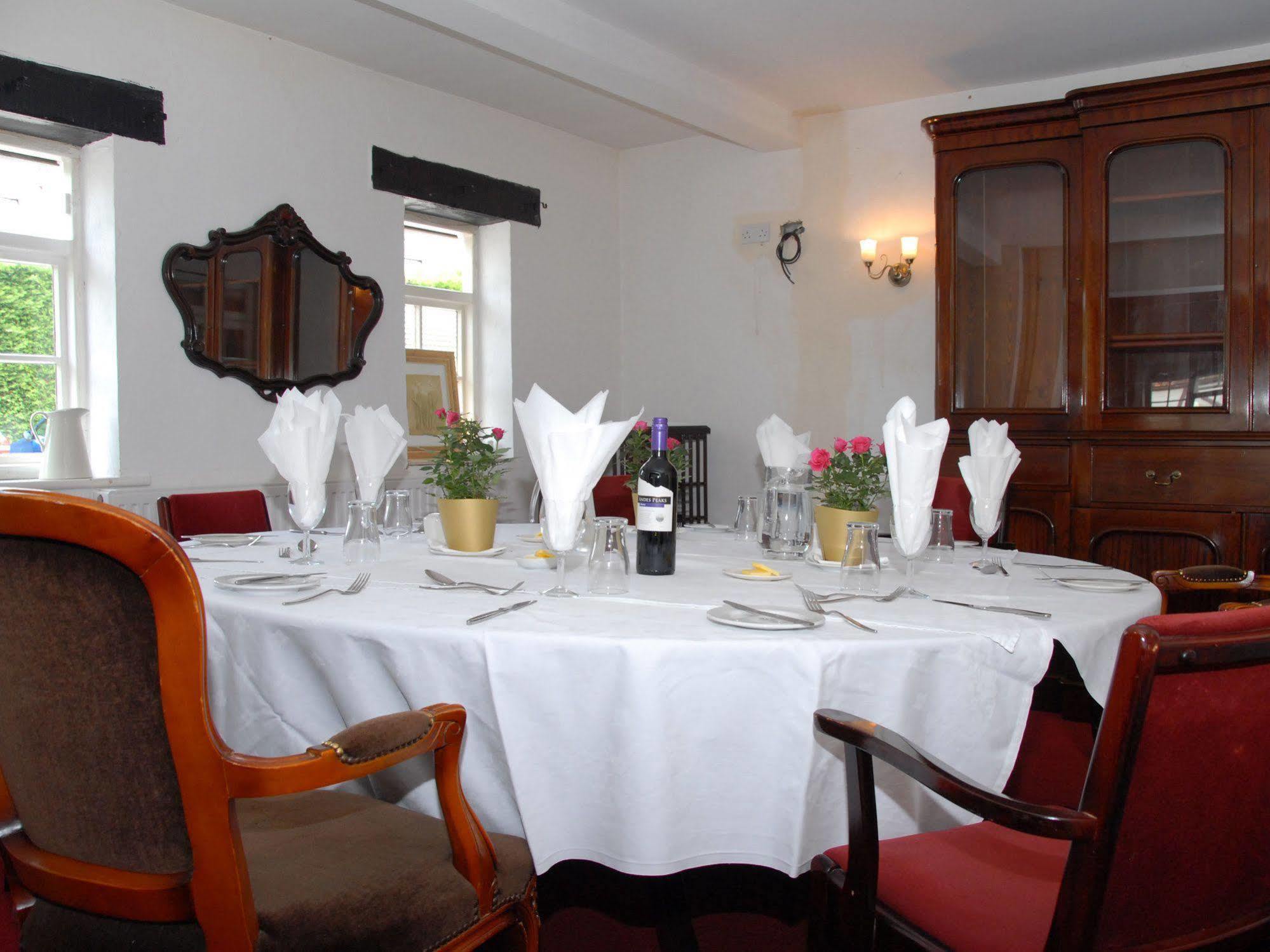 The Peacock Country Inn Chinnor Екстер'єр фото