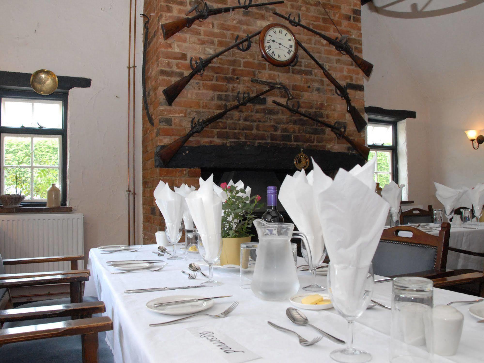 The Peacock Country Inn Chinnor Екстер'єр фото