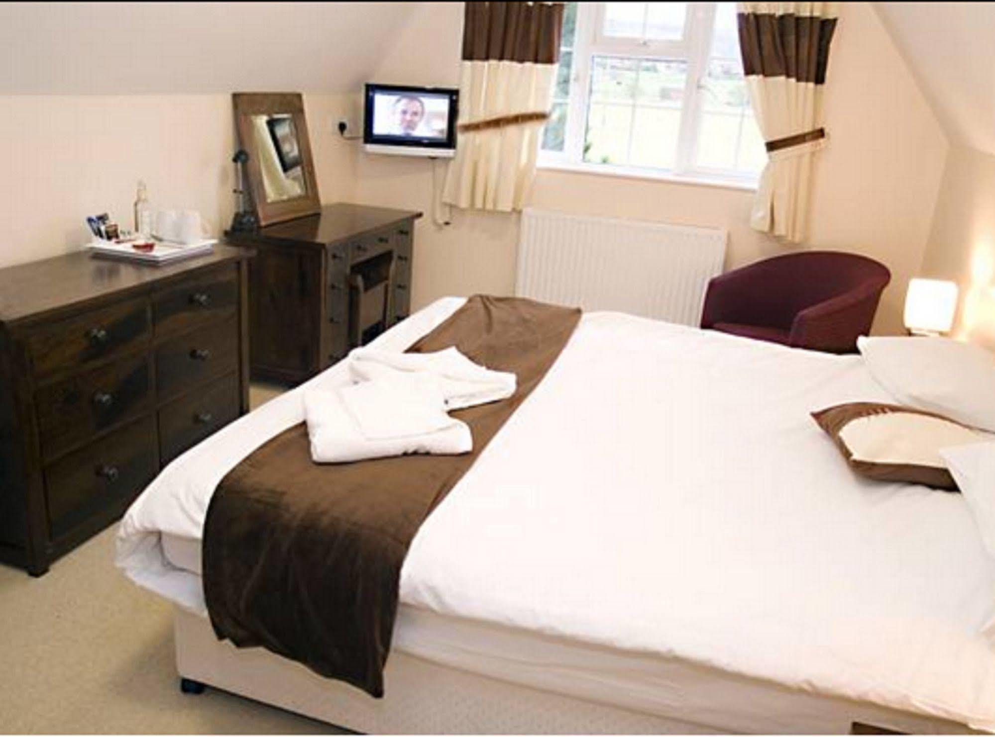 The Peacock Country Inn Chinnor Екстер'єр фото