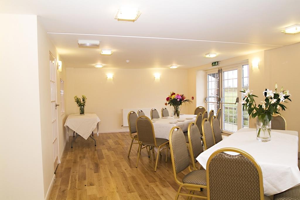 The Peacock Country Inn Chinnor Екстер'єр фото